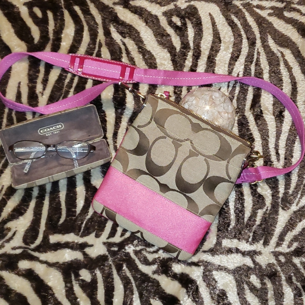 Coach SwingBack Brown & Pink Signature Crossbody